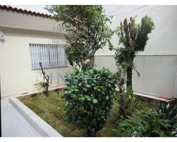 Foto de TERRENO URBANO COM 172,20M², ÁREA CONSTRUÍDA DE 121,51M² 